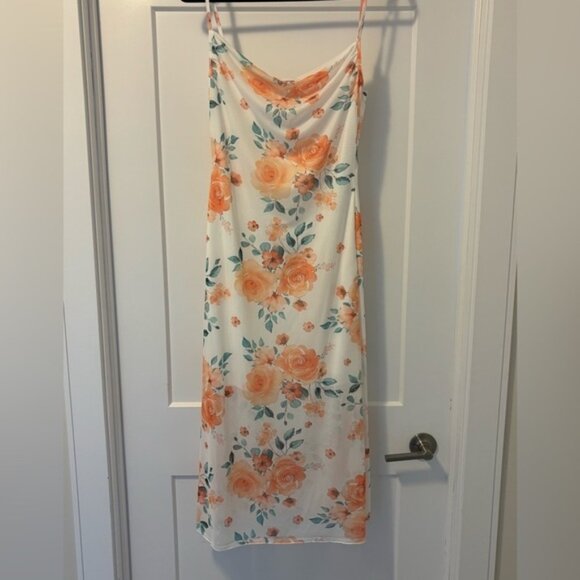 Brand New. Never Worn  - Dress - Picture 5 of 11